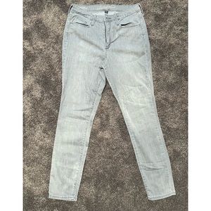 Universal Thread Women’s Jeans Light Gray